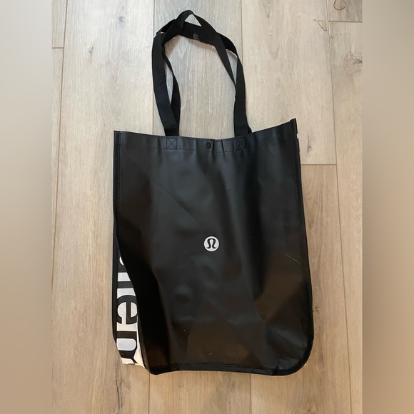 Large 14x16-1/2 LULULEMON bag - Picture 1 of 2